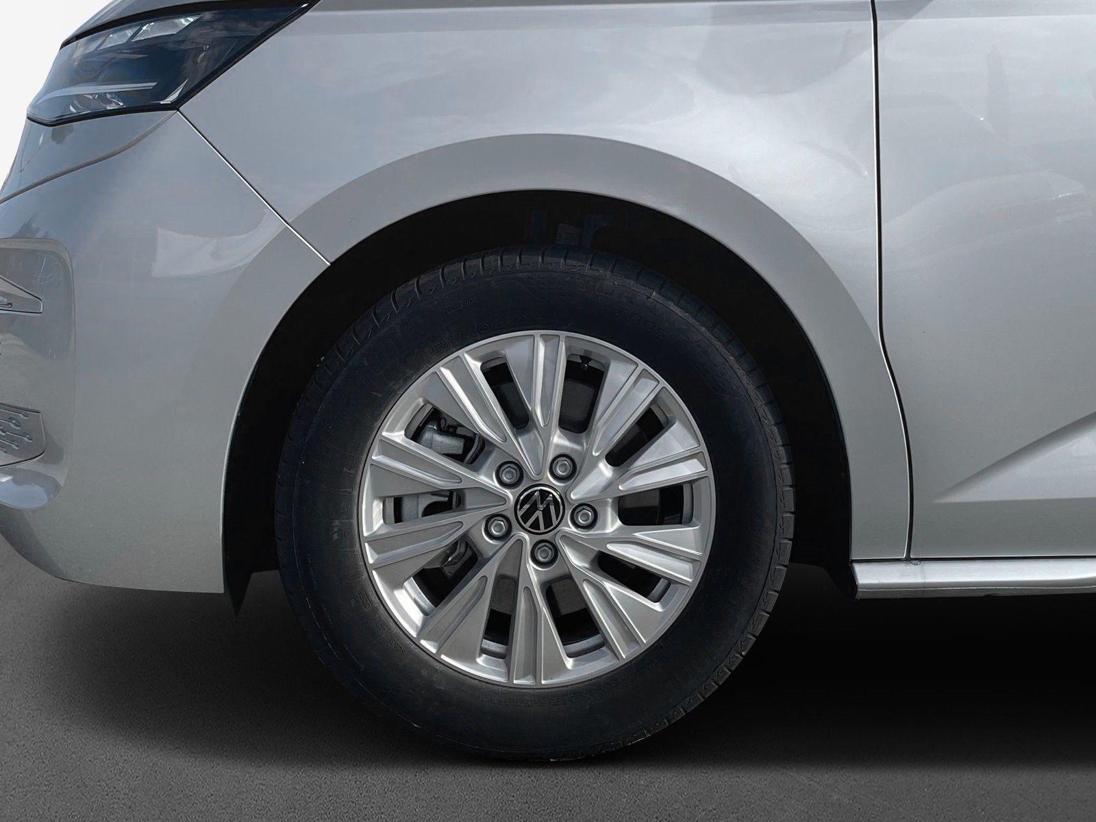 VW T7 Multivan 2.0 TSI Style Liberty DSG Lang